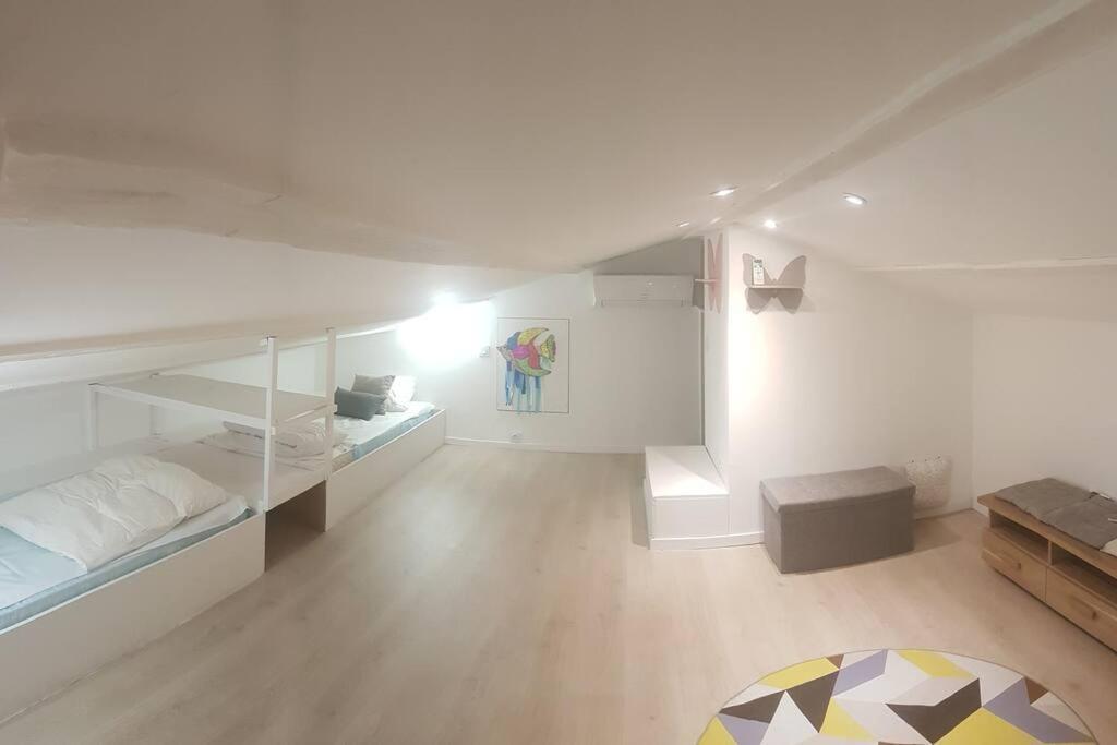 L'Escala Arles Centre Lägenhet Exteriör bild
